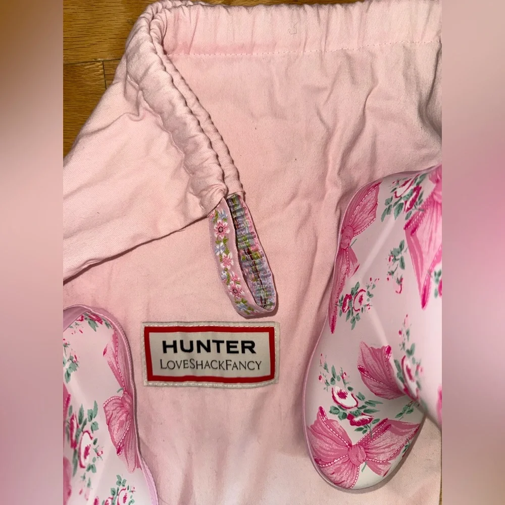 Hunter x LoveShackFancy First Classic Rain Boot - Picture 6 of 6